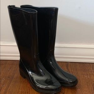 BLACK RAIN BOOTS ☔️ 🥾